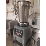 Waring CB15V 1 Gallon Variable Speed Food Blender with Stainless Steel Container - 120V Waring CB15V 1 Gallon Variable Speed Food Blender with Stainless Steel Container - 120V
