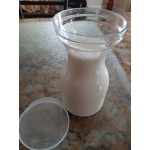 Choice 8.5 oz. Polycarbonate Carafe with Flat Lid