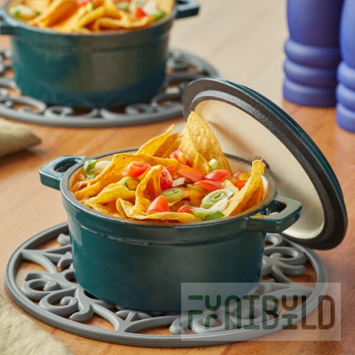 Valor 16 oz. Bistro Green Enameled Mini Cast Iron Pot with Cover