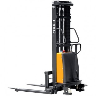 EKKO 3,300 lb. 119 7/16