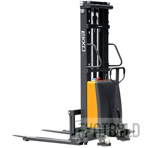 EKKO 3,300 lb. 119 7/16