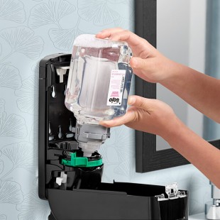 GOJO® 8712-04 ADX 700 mL Foaming Antibacterial Hand Soap - 4/Case GOJO® 8712-04 ADX 700 mL Foaming Antibacterial Hand Soap - 4/Case