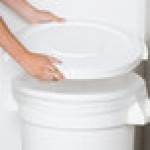 Carlisle 84102102 Bronco 20 Gallon White Flat Round Trash Can Lid