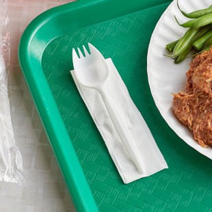 Choice Medium Weight White Wrapped Polypropylene Plastic Spork and Napkin Kit - 1,000/Case