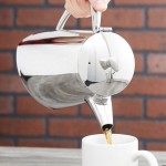 Vollrath 46203 Triennium 74 oz. Mirror-Finished Stainless Steel Coffee Pot