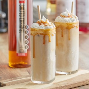 SHOTT Salted Caramel Concentrated Flavoring Syrup 1 Liter - 6/Case SHOTT Salted Caramel Concentrated Flavoring Syrup 1 Liter - 6/Case