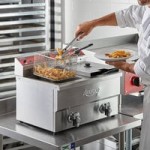 Avantco F100 10 lb. Electric Countertop Fryer - 120V, 1750W Avantco F100 10 lb. Electric Countertop Fryer - 120V, 1750W