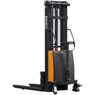 EKKO 3,300 lb. 119 7/16