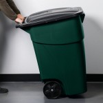 Rubbermaid® 1829411 50 Gallon Green Wheeled Rectangular Trash Can with Lid Rubbermaid® 1829411 50 Gallon Green Wheeled Rectangular Trash Can with Lid