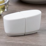 Villeroy & Boch 16-4004-3490 Affinity White Porcelain Salt and Pepper Shaker Set - 6/Pack Villeroy & Boch 16-4004-3490 Affinity White Porcelain Salt and Pepper Shaker Set - 6/Pack