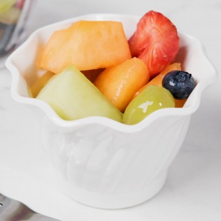 Cambro SRB5CW148 Camwear® 5 oz. White Polycarbonate Swirl Bowl - 24/Case