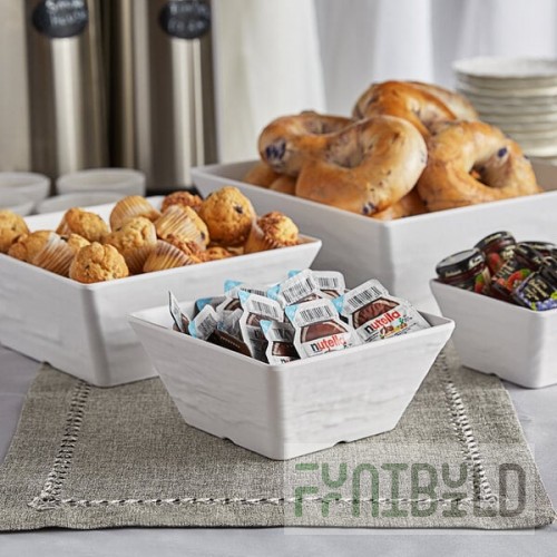 American Metalcraft FSWMEL73 58 oz. White Faux Slate Square Melamine Serving Bowl