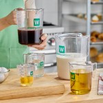 WebstaurantStore 5-Piece Clear Polycarbonate Measuring Cup Set