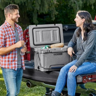 CaterGator CG20SPG Gray 20 Qt. Rotomolded Outdoor Cooler / Ice Chest CaterGator CG20SPG Gray 20 Qt. Rotomolded Outdoor Cooler / Ice Chest