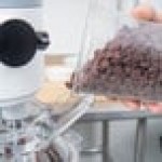 Globe SP05 5 Qt. Bowl Lift Countertop Mixer with Guard & Standard Accessories - 120V, 1/5 hp
