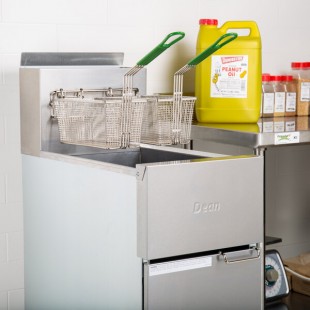 Dean by Frymaster SR42G Liquid Propane Super Runner Floor Fryer 35-43 lb. Dean by Frymaster SR42G Liquid Propane Super Runner Floor Fryer 35-43 lb.