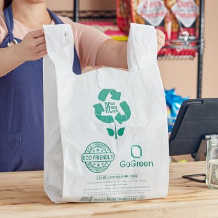 Choice 1/6 Size 2.25 Mil White Reusable Extra Heavy-Duty Plastic T-Shirt Bag - 200/Case Choice 1/6 Size 2.25 Mil White Reusable Extra Heavy-Duty Plastic T-Shirt Bag - 200/Case