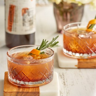 DaVinci Gourmet Classic Old Fashioned Flavoring Syrup 750 mL - 4/Case DaVinci Gourmet Classic Old Fashioned Flavoring Syrup 750 mL - 4/Case