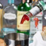 TableCraft 149A 1.25 oz. Red Spout / Clear Tail Measured Liquor Pourer without Collar - 12/Pack TableCraft 149A 1.25 oz. Red Spout / Clear Tail Measured Liquor Pourer without Collar - 12/Pack