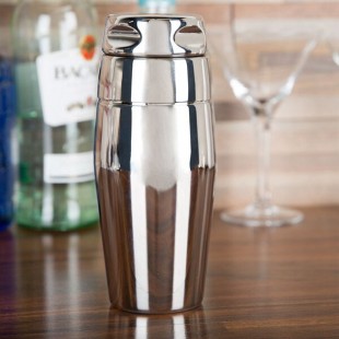 Vollrath 47622 22 oz. Stainless Steel 3-Piece Cobbler Cocktail Shaker Vollrath 47622 22 oz. Stainless Steel 3-Piece Cobbler Cocktail Shaker