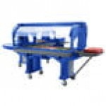 Cambro VBRL6186 Navy Blue 6' Versa Food / Salad Bar with Standard Casters - Low Height
