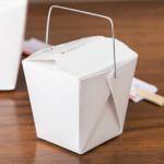 Fold-Pak 08WHWHITEM 8 oz. White Chinese / Asian Paper Take-Out Container with Wire Handle - 1,000/Case