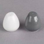 American Metalcraft PSP2 2 oz. Porcelain Salt and Pepper Shaker Set American Metalcraft PSP2 2 oz. Porcelain Salt and Pepper Shaker Set