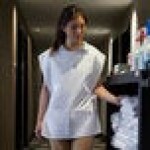 Choice White Poly-Cotton Cobbler Apron with 2 Pockets - 29 Choice White Poly-Cotton Cobbler Apron with 2 Pockets - 29