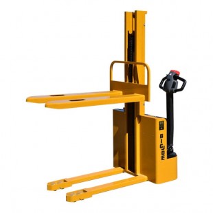 Big Joe Electric Single-Stage Walkie Straddle Stacker with 62 Big Joe Electric Single-Stage Walkie Straddle Stacker with 62
