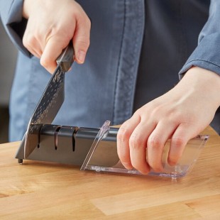 Kai AP0138 3-Stage Diamond and Ceramic Retractable Handheld Knife Sharpener Kai AP0138 3-Stage Diamond and Ceramic Retractable Handheld Knife Sharpener