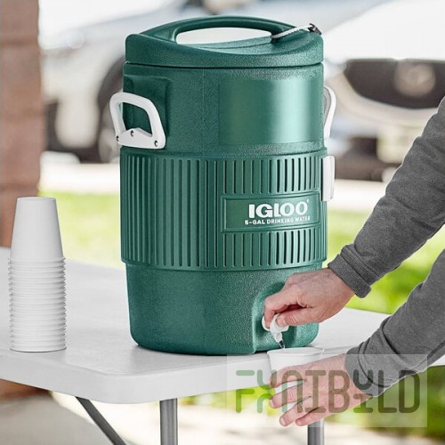 Igloo 5 Gallon Green Turf Series Insulated Beverage Dispenser / Portable Water Cooler 42051