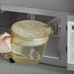 Cambro MCCH150 High Heat Clear Plastic Splatterproof Cover for Measuring Cups Cambro MCCH150 High Heat Clear Plastic Splatterproof Cover for Measuring Cups
