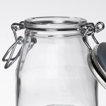 TableCraft 3.5 oz. Resealable Salt and Pepper Shaker Glass Jar with Stainless Steel Clip-Top Lid - 6/Case TableCraft 3.5 oz. Resealable Salt and Pepper Shaker Glass Jar with Stainless Steel Clip-Top Lid - 6/Case