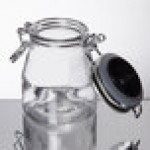 TableCraft 3.5 oz. Resealable Salt and Pepper Shaker Glass Jar with Stainless Steel Clip-Top Lid - 6/Case TableCraft 3.5 oz. Resealable Salt and Pepper Shaker Glass Jar with Stainless Steel Clip-Top Lid - 6/Case