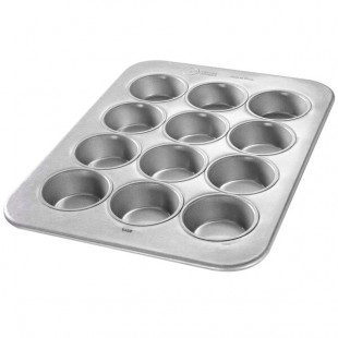 Chicago Metallic 43645 12 Cup 5 oz. Glazed Aluminized Steel Jumbo Muffin Pan - 12 7/8