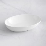 TableCraft 1025202 Sierra 6.5 Qt. White Oval Melamine Serving Bowl
