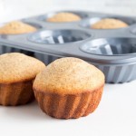 Fox Run 6 Cup 8 oz. Non-Stick Carbon Steel Fluted Jumbo Muffin Pan - 10 1/2 Fox Run 6 Cup 8 oz. Non-Stick Carbon Steel Fluted Jumbo Muffin Pan - 10 1/2