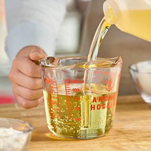 Anchor Hocking 16 oz. Clear Glass Measuring Cup 55177L20 - 4/Case Anchor Hocking 16 oz. Clear Glass Measuring Cup 55177L20 - 4/Case