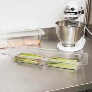 Cambro 22LPCW135 Camwear® 1/2 Size Long Clear Polycarbonate Food Pan - 2 1/2 Cambro 22LPCW135 Camwear® 1/2 Size Long Clear Polycarbonate Food Pan - 2 1/2