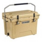CaterGator CG20BL Sky Blue 20 Qt. Rotomolded Outdoor Cooler / Ice Chest