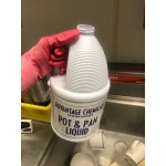 Advantage Chemicals 1 gallon / 128 oz. Concentrated Pot & Pan Liquid Detergent - 4/Case Advantage Chemicals 1 gallon / 128 oz. Concentrated Pot & Pan Liquid Detergent - 4/Case