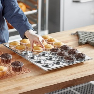 Thunder Group 24 Cup 3.5 oz. Aluminum Muffin / Cupcake Pan ALKMP024 - 21 Thunder Group 24 Cup 3.5 oz. Aluminum Muffin / Cupcake Pan ALKMP024 - 21