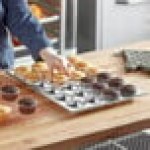 Thunder Group 24 Cup 3.5 oz. Aluminum Muffin / Cupcake Pan ALKMP024 - 21