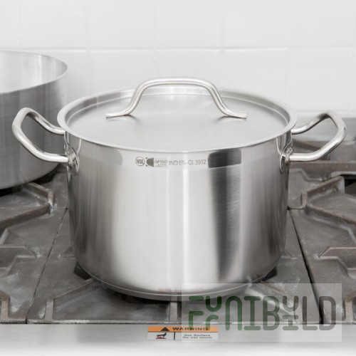 Vollrath / Lincoln 3902 Optio 6 3/4 Qt. Sauce Pot with Cover