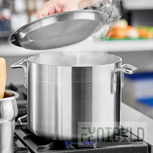 Choice 10 Qt. Standard Weight Aluminum Stock Pot with Cover