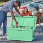CaterGator CG100SF Seafoam 110 Qt. Rotomolded Outdoor Cooler / Ice Chest
