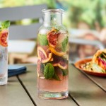 Acopa 30 oz. Clear Glass Water Bottle