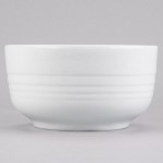 TableCraft CW3170W 3.5 Qt. White Cast Aluminum Fruit Bowl