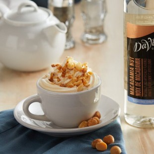 DaVinci Gourmet Sugar-Free Macadamia Nut Flavoring Syrup 750 mL - 4/Case