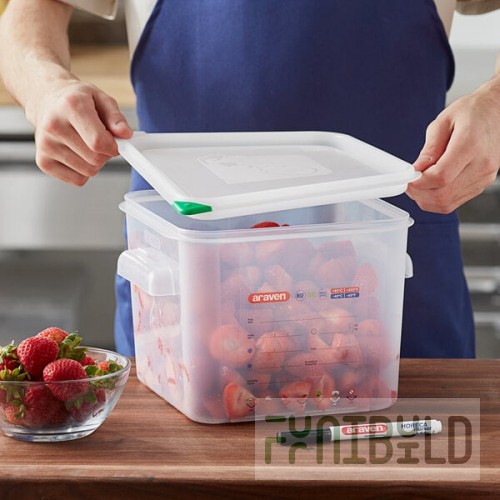 Araven 6.3 Qt. Translucent Square Polypropylene Food Storage Container with Airtight Lid